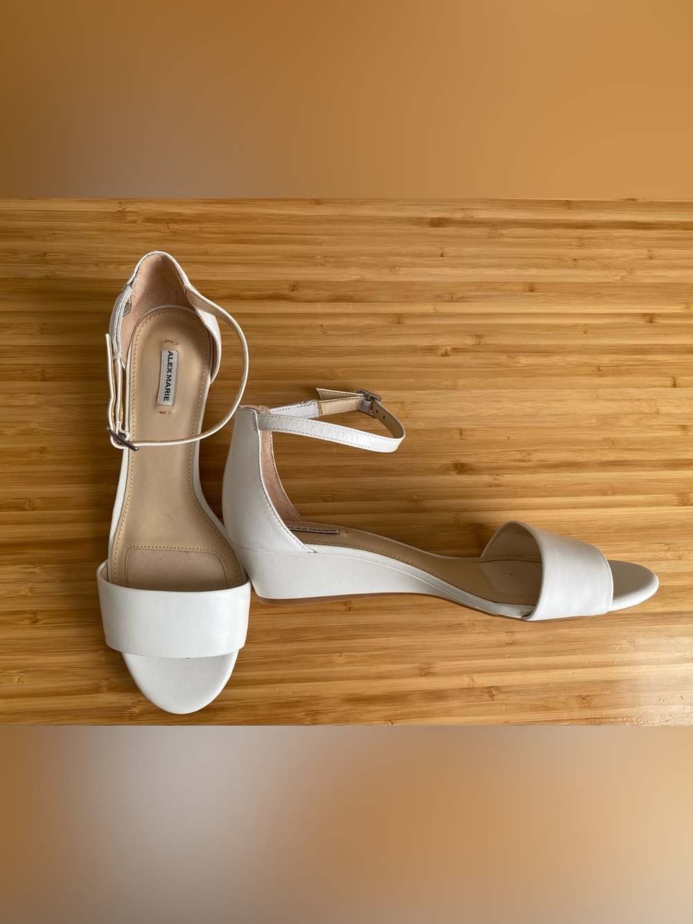 Alex Marie White Open-Toe Ankle-Strap Wedge Sandals/ Evening Shoes NWOT Size 8 - Picture 2 of 3